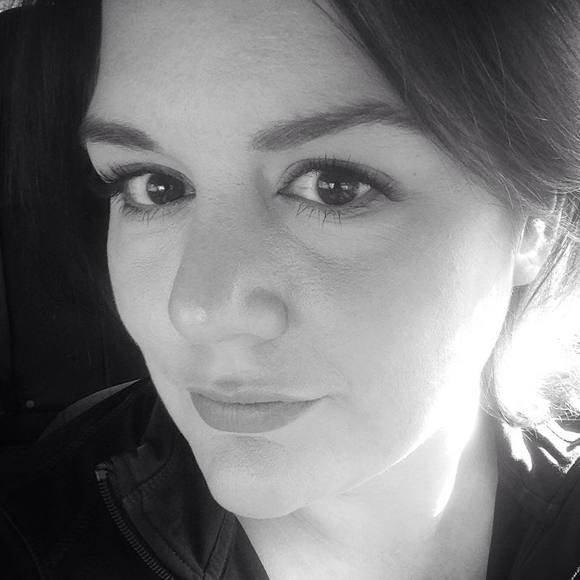 Meet your Posher, Katie - Picture 1 of 1